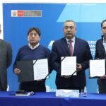 El ministro de Transporte y Comunicaciones, Aldo Prieto Barrera, anunció que el paro de transportistas ha sido suspendido tras alcanzar un acuerdo con los gremios de transporte urbano de Lima y Callao.