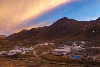 Minera Bateas S.A.C. (MIBSAC) es una empresa minera peruana, subsidiaria de Fortuna Mining Corp., compañía minera internacional con sede en Canadá.